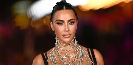 «القلق يلاحق كيم كارداشيان: نشاط دماغي منخفض يكشف هشاشة عقل النجمة»