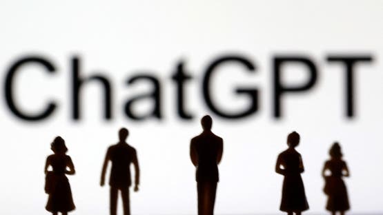 دراسة تحذّر من تملّق ChatGPT: الذكاء الاصطناعي يوافق المستخدمين بشكل مبالغ فيه