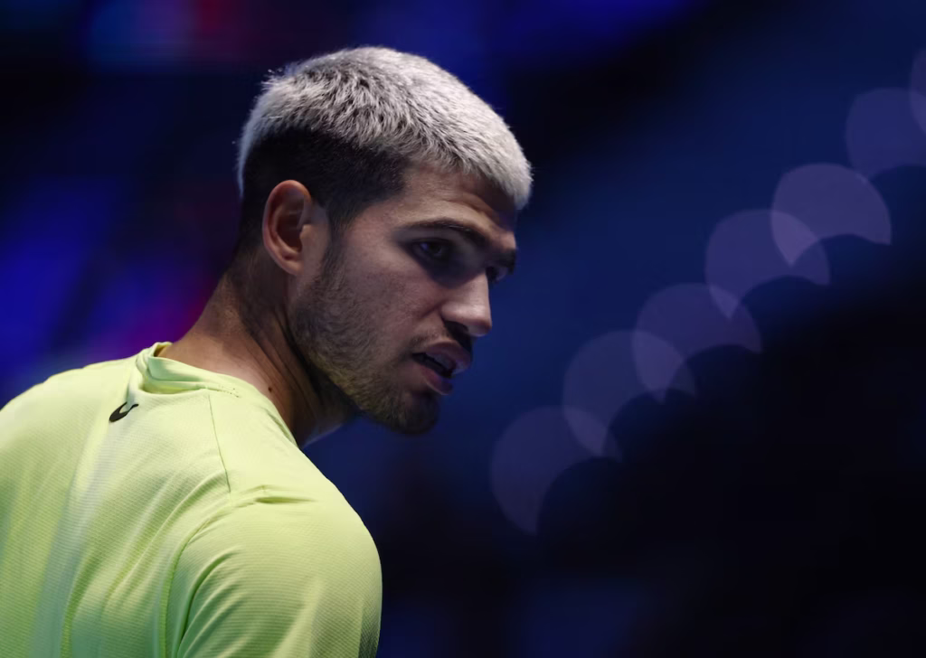 ألكاراز ينسحب من كأس ديفيز بسبب إصابة في الفخذ