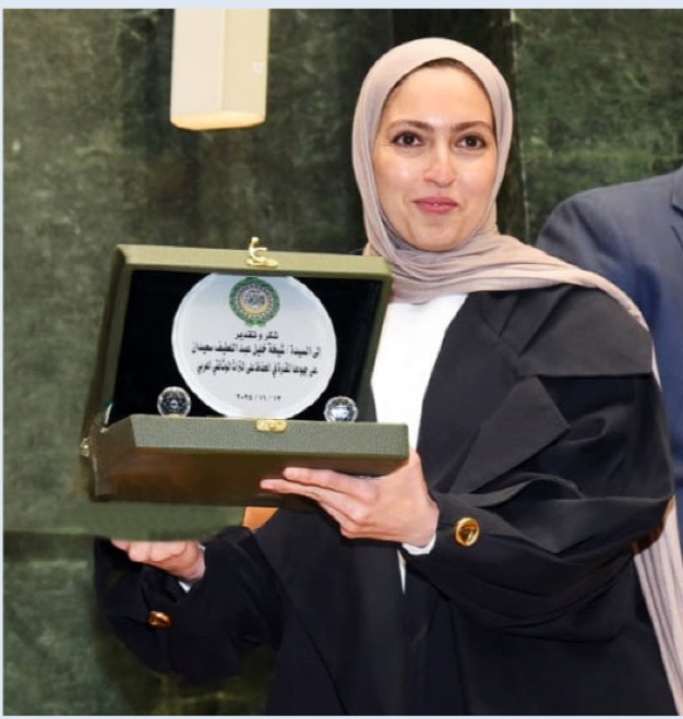 الكويتية شيخة سعيدان تتوّج بجائزة أفضل اختصاصي وفني في المؤسسات الأرشيفية العربية 2025