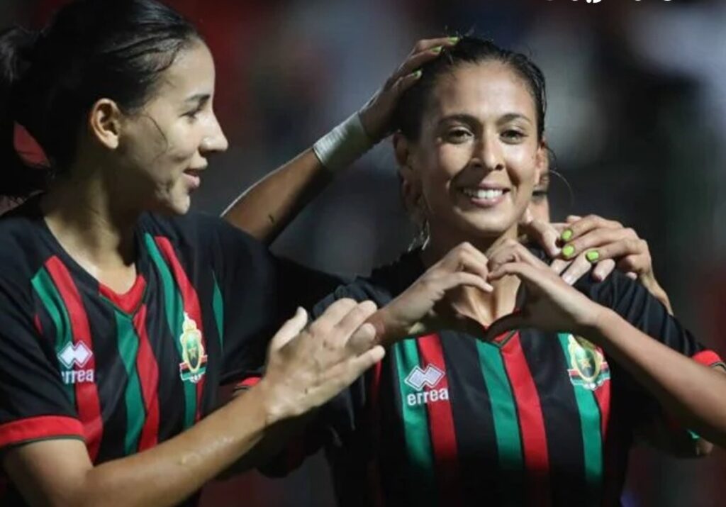 سيدات الجيش الملكي يتوجن بلقب دوري أبطال إفريقيا بعد فوز مثير على أسيك ميموزا