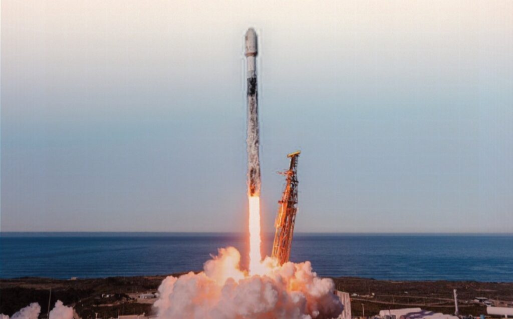 مركز محمد بن راشد للفضاء يعلن عن نجاح اطلاقه للقمر الاصطناعي “فاي-1”