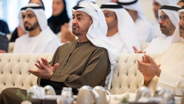 محمد بن زايد يؤكد: الإنسان وتحسين حياته في قلب رؤية الإمارات للذكاء الاصطناعي