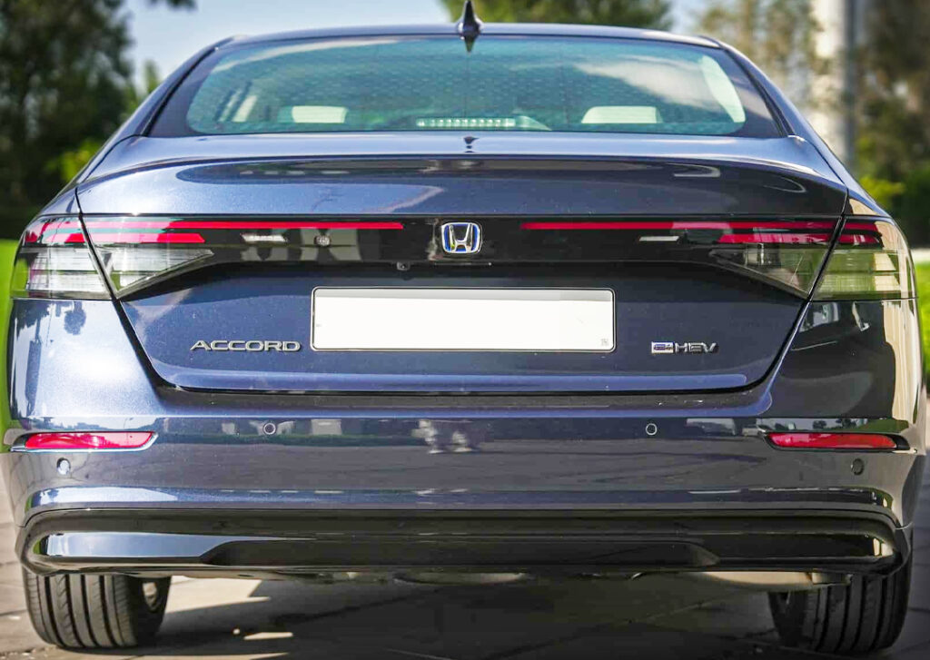 السعودية تستدعي سيارات هوندا أكورد هايبرد لإصلاح عيب فني