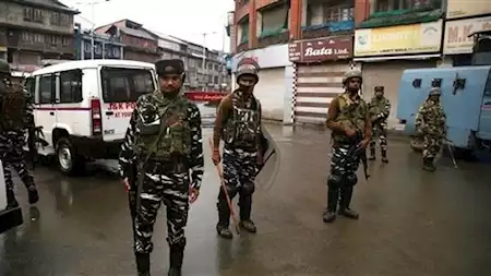 السلطات الهندية تُخلي مدارس بعد تلقيها رسائل تهديد بوجود قنابل وتفتح تحقيقًا موسعًا