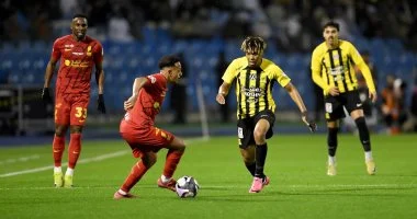 التشكيل الرسمي لمباراة القادسية ضد الاتحاد في الدوري السعودي