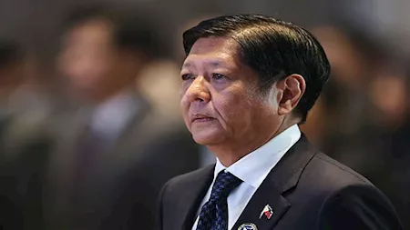 الرئيس الفلبيني يغادر المستشفى بعد تحسن حالته الصحية