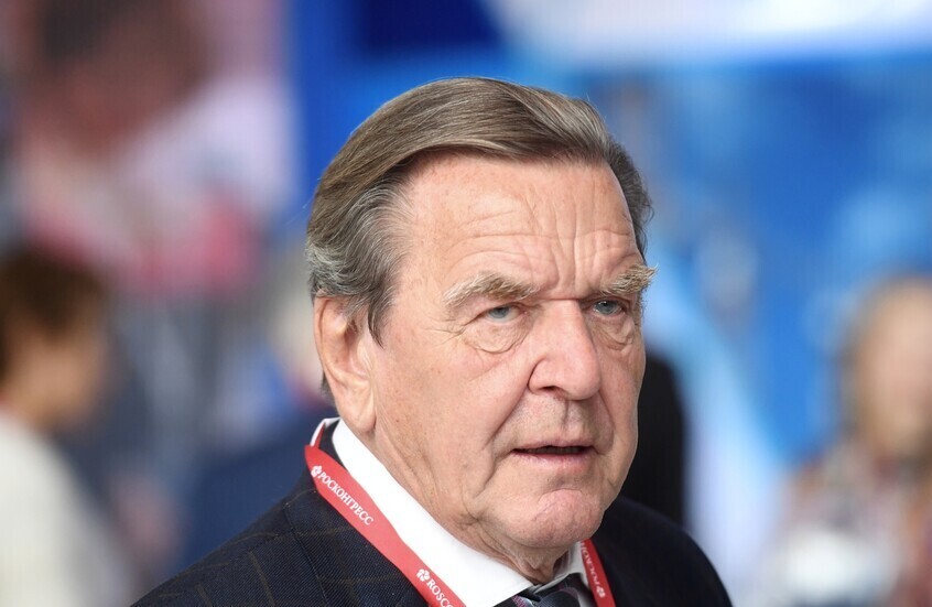 شرودر: الاتحاد الأوروبي يفقد ثقله الدولي