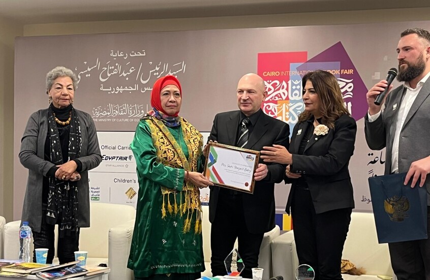 الكاتبة المصرية سلوى بكر تتوج بالجائزة الأدبية الأولى لدول “بريكس” في تاريخها