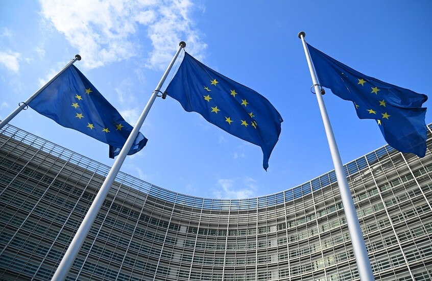 الممثلون الدائمون للاتحاد الأوروبي يقررون توسيع العقوبات ضد روسيا وإيران