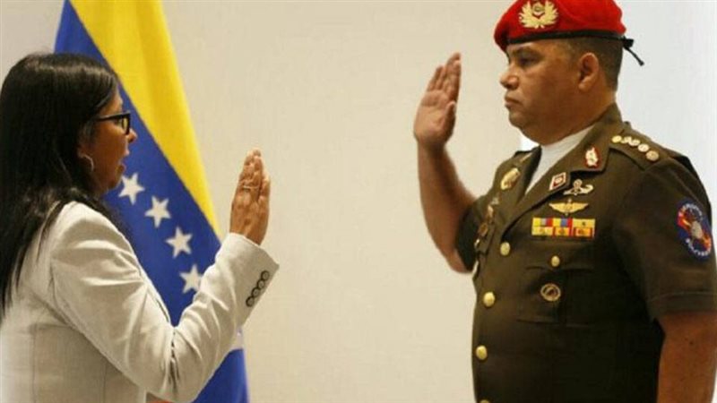 رئيسة فنزويلا تعزل قائد الحرس الرئاسي بعد تهديدات ترامب