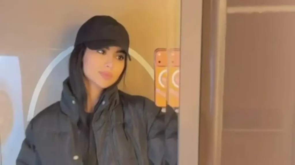 إطلالة الفنانة كارولين عزمي تفاجئ الجمهور بتغير واضح في ملامحها