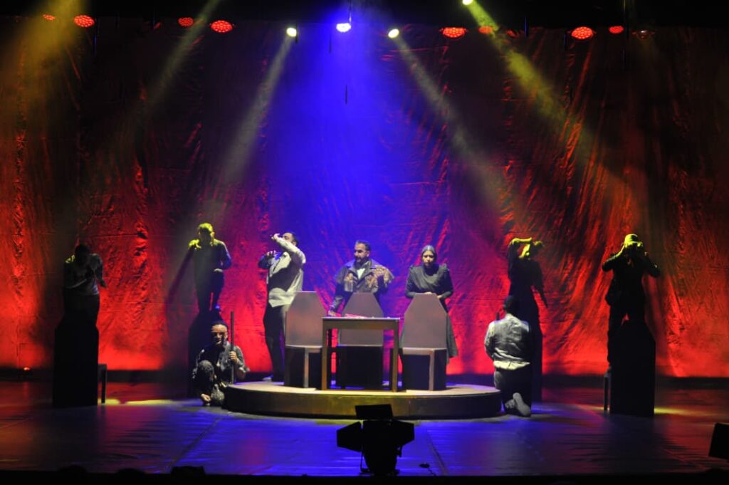 من زاوية أخرى”… إشادة عربية بتجربة كويتية تؤكد حضور المسرح الكويتي وريادته