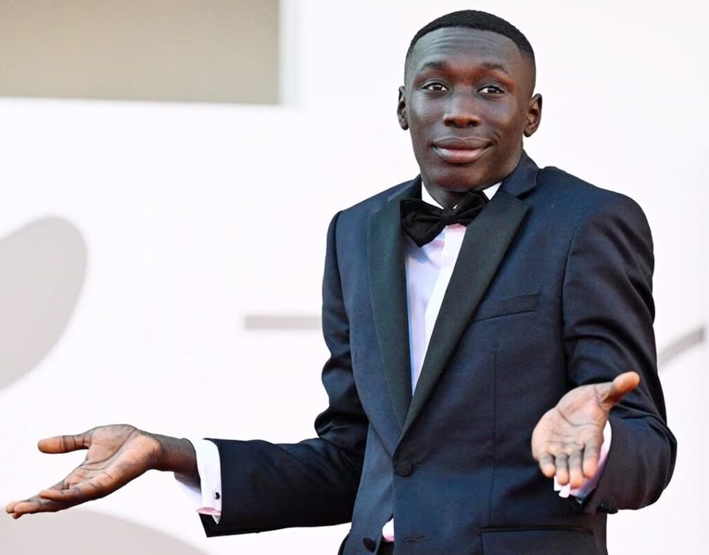 خابي لام يوقع صفقة ضخمة لاستخدام صورته في محتوى الذكاء الاصطناعي مقابل 900 مليون دولار