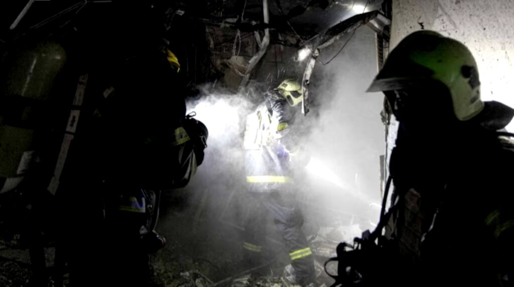 قصف روسي على كييف يسفر عن أول قتلى مدنيين هذا العام