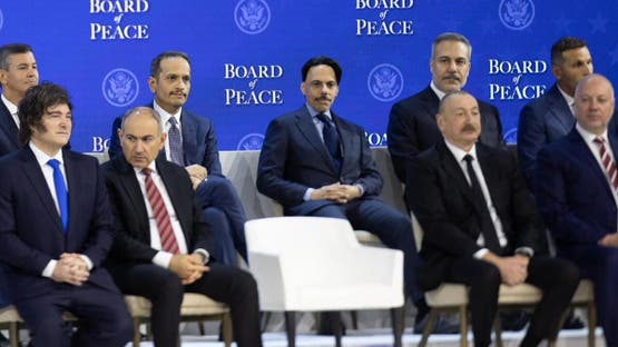 وزير الخارجية السعودي يوقع ميثاق تأسيس مجلس السلام في دافوس بمشاركة قادة دوليين