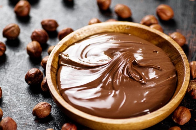 صوص الشوكولاتة بأسهل طريقة: إضافة مثالية للحلويات