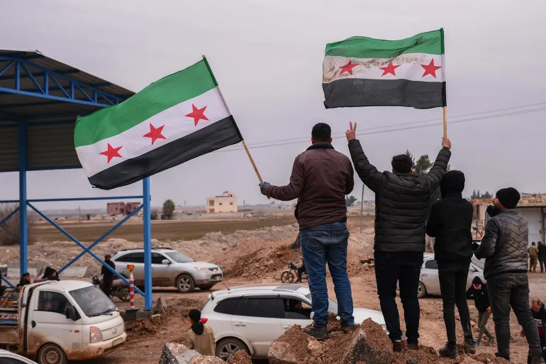 الحكومة السورية: الاتفاق الحالي مع قسد مكمل لاتفاق 18 يناير وبدء تطبيقه يوم الإثنين المقبل