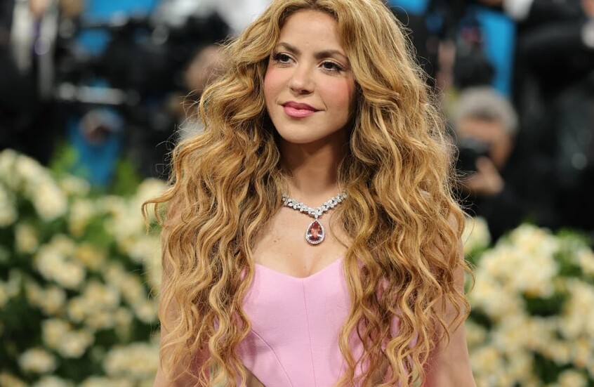 منظمو حفل شاكيرا في قطر يحثون الجمهور على احترام التقاليد المحلية والالتزام بالزي المحتشم