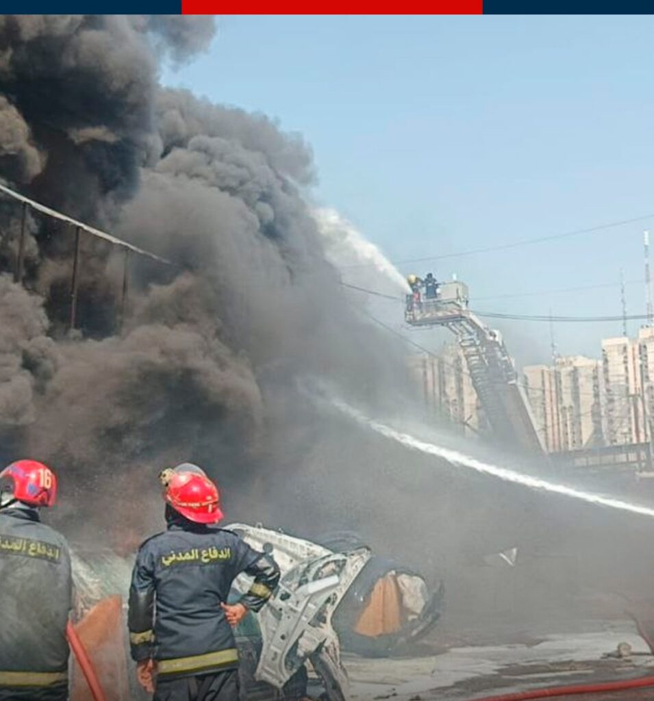 الدفاع المدني العراقي يواجه حريقًا هائلا في كراج لصيانة السيارات بمنطقة العلاوي وسط بغداد