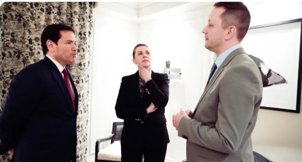 رئيسة وزراء الدنمارك ونظيرها في جرينلاند يعقدان اجتماعًا “بنّاءً” مع وزير الخارجية الأمريكي في ميونيخ