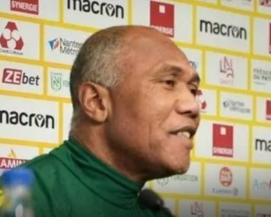 مدرِّب في الدوري الفرنسي يُثير جدلاً بعد رفضه صيام اللاعبين المسلمين