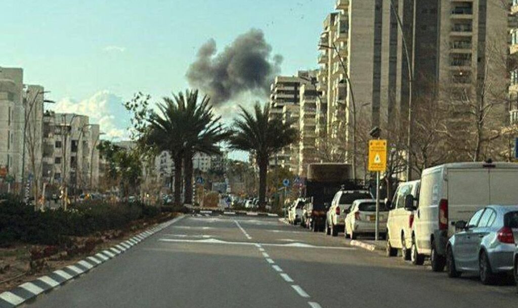 الاعلام العبري : سقوط صاروخ في بني براك وسط تل أبيب الكبرى