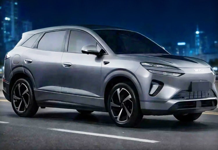 بي واي دي تقترب من إطلاق سيليون 06 PHEV طويلة المدى