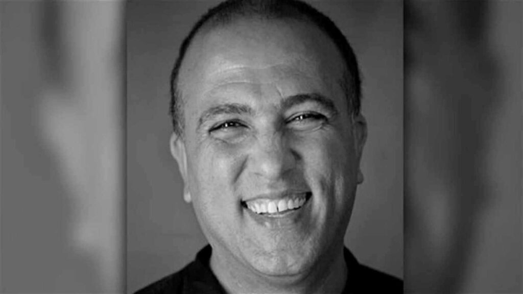 وفاة المخرج المسرحي المصري طارق سعيد صاحب “قصص القرآن” بعد مسيرة فنية حافلة