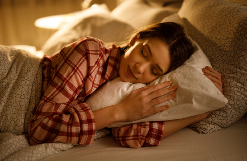 مشروب طبيعي يساعد على تقليل الأرق وتحسين جودة النوم