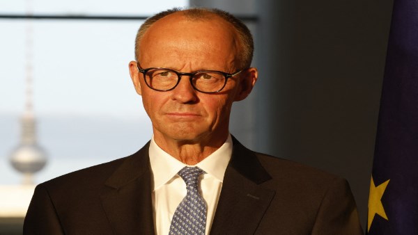 هجوم ألماني على ترامب.. ميرز يتهم الرئيس الأمريكي بإشعال المواجهة ضد إيران