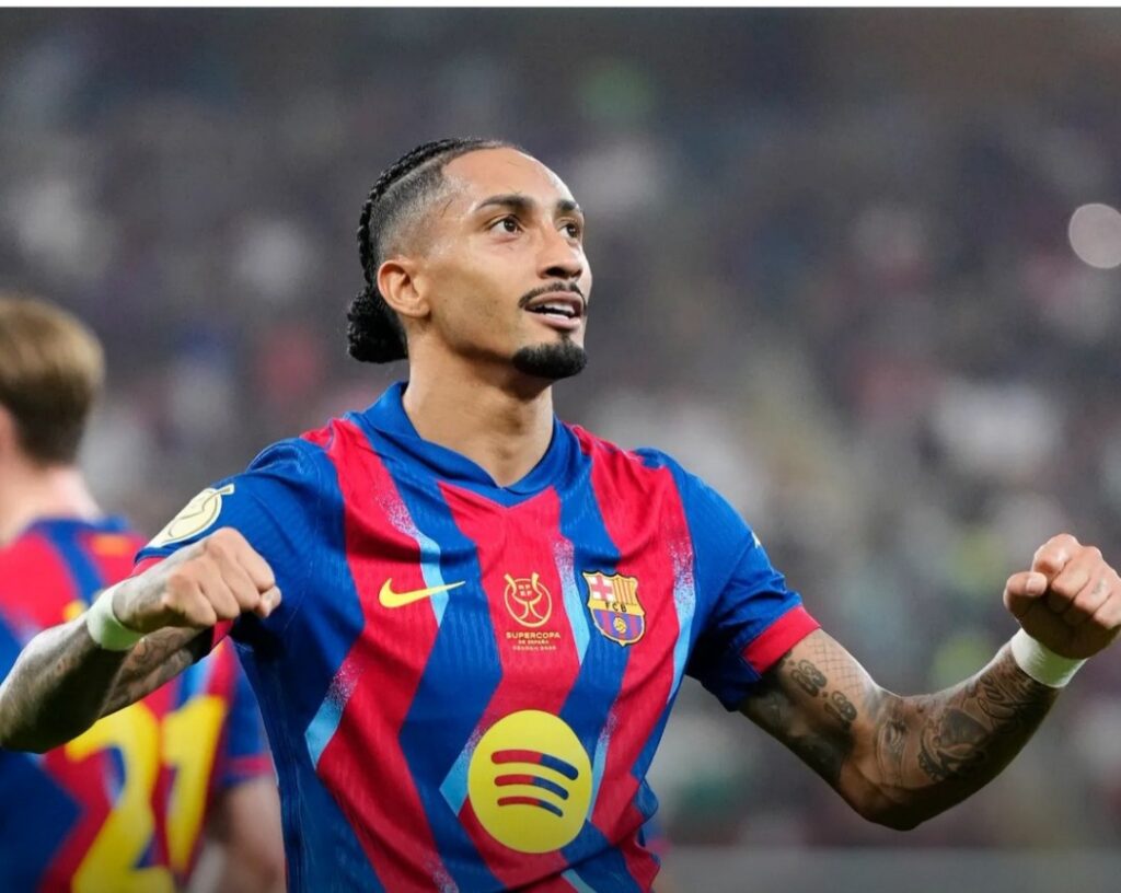 برشلونة يواجه أتلتيكو مدريد.. وسط غيابات وتألق نجومه