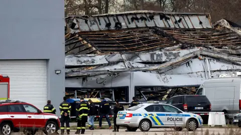 التشيك.. القبض على مشتبه به رابع في حريق مصنع الطائرات المسيرة