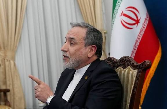 عراقجي للبوسعيدي: طهران منفتحة على جهود جادة لخفض التصعيد