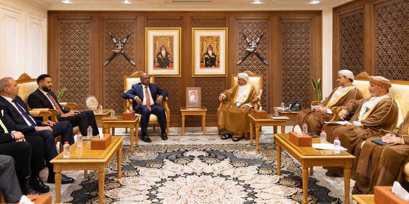 عُمان وليبيا : تناقشان تعزيز التعاون الاقتصادي والتجاري والصناعي