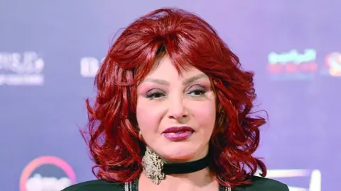 نبيلة عبيد تكشف تفاصيل مؤثرة عن زواجها الأول وسبب تراجعها عن الأمومة
