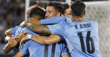 التشكيل الرسمي لمباراة أوروجواي والرأس الأخضر في كأس العالم