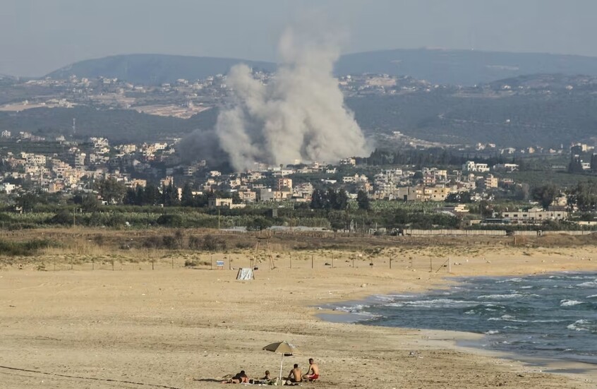 جنوب لبنان: 15 قتيلا وأكثر من 40 مصابا جراء الغارات الإسرائيلية