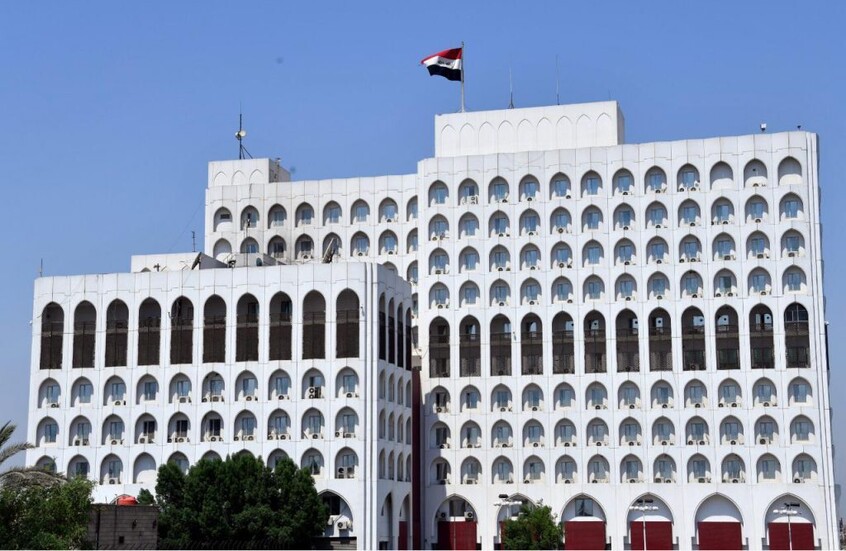الخارجية العراقية: إدانة للهجمات وتحذير من تصعيد أوسع