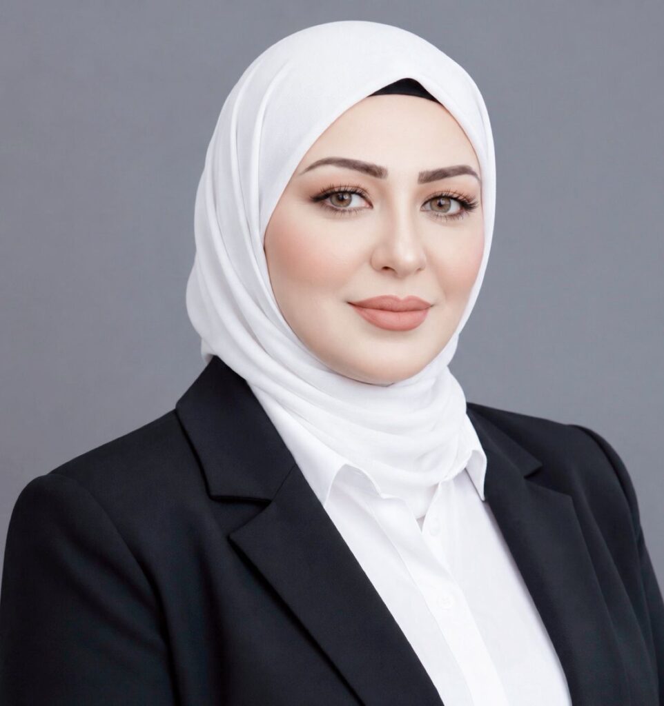 حين تعيش حياة لا تُشبهك