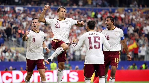 إسبانيا تتقدم على فرنسا بهدف أويارزابال في الشوط الأول بنصف نهائي كأس العالم 2026