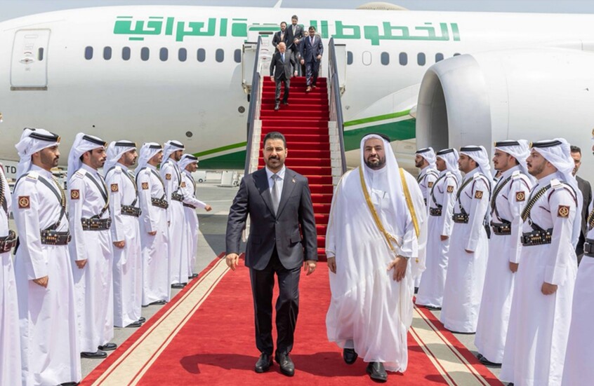 رئيس الوزراء العراقي يصل الدوحة لتقديم واجب العزاء لأمير قطر