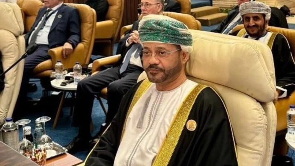 وزير خارجية عُمان: الحرب الحالية كارثة.. وأمن الخليج يهدده “خارجه” وخاصة تل أبيب