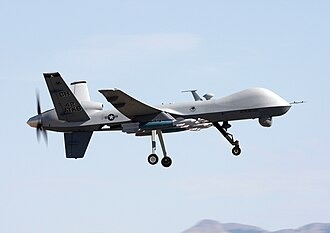 إعلام إيراني: الحرس الثوري يسقط طائرة مسيرة أمريكية من طراز (MQ-9) فوق بوشهر جنوبي البلاد