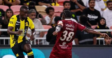 الاتحاد السعودي يتعادل مع الخلود 1-1 في افتتاح مشواره بالدوري السعودي