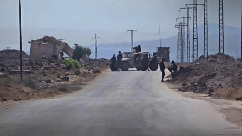 توغل إسرائيلي جديد في ريف القنيطرة السورية ونصب حاجز لتفتيش السكان