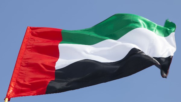الإمارات تدين الهجوم الإيراني على الكويت وتؤكد تضامنها الكامل مع أمنها واستقرارها