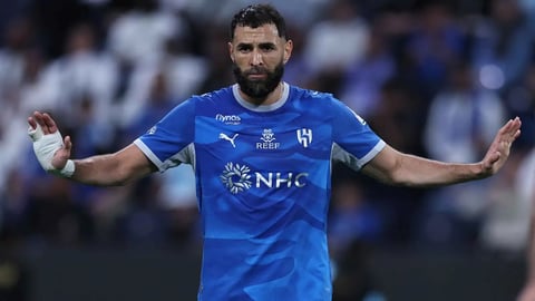عاجل| الهلال السعودي: النادي يعلن رحيل كريم بنزيما ويوجه الشكر للوليد بن طلال