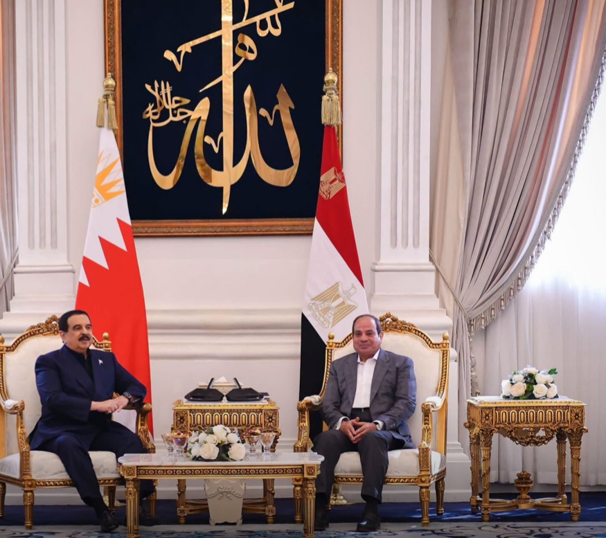 السيسي يستقبل ملك البحرين بالعلمين ويؤكد: أمن المنامة جزء لا يتجزأ من الأمن القومي المصري